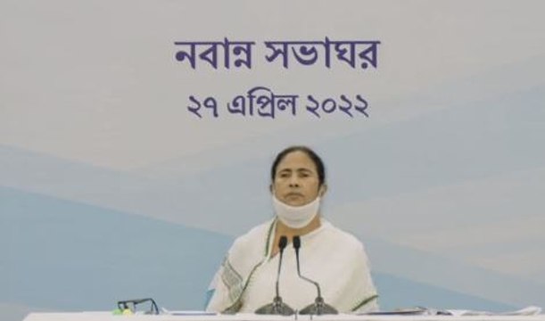 ইউপি থেকে গরু আসবে আমার রাজ্যের ওপর দিয়ে আর গরু পাচারের দোষ হবে পশ্চিমবঙ্গের : মমতা বন্দ্যোপাধ্যায়
