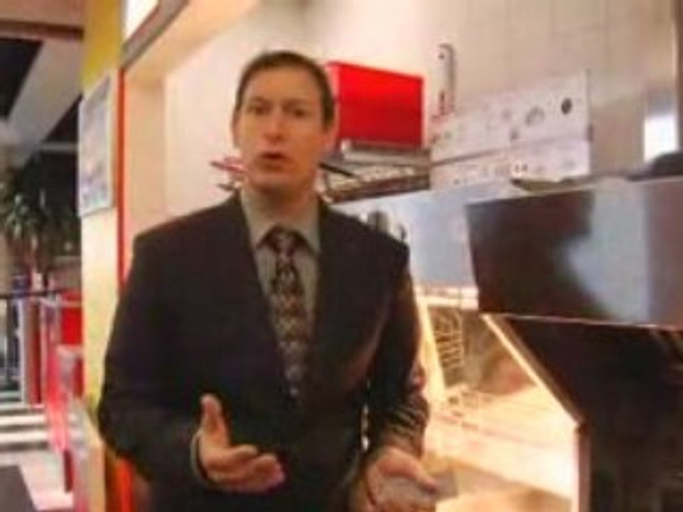 Nouvo : Un Suisse dans la friteuse McDo