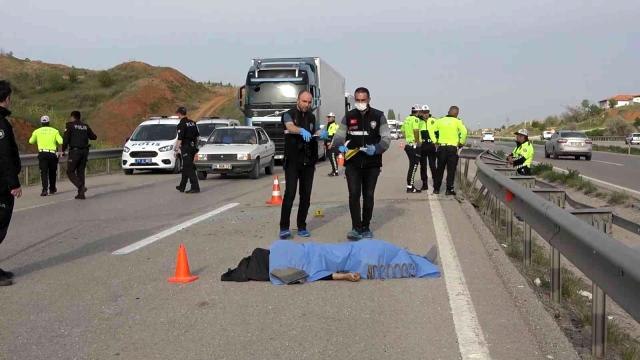 Son dakika haber... Kırıkkale'de feci kaza: Camdan fırlayan sürücü hayatını kaybetti