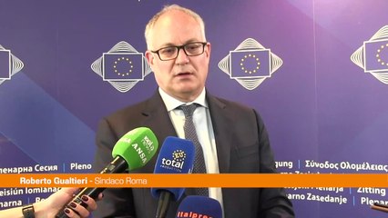 Gualtieri "Roma pronta a ricostruire una scuola in Ucraina"