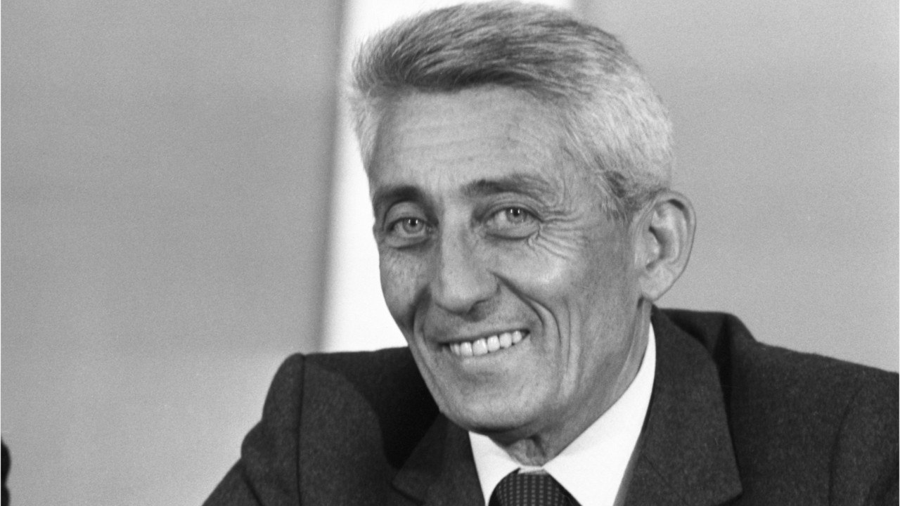 VOICI : Mort de Bernard Pons : l'ancien ministre de Jacques Chirac est décédé à l'âge de 95 ans