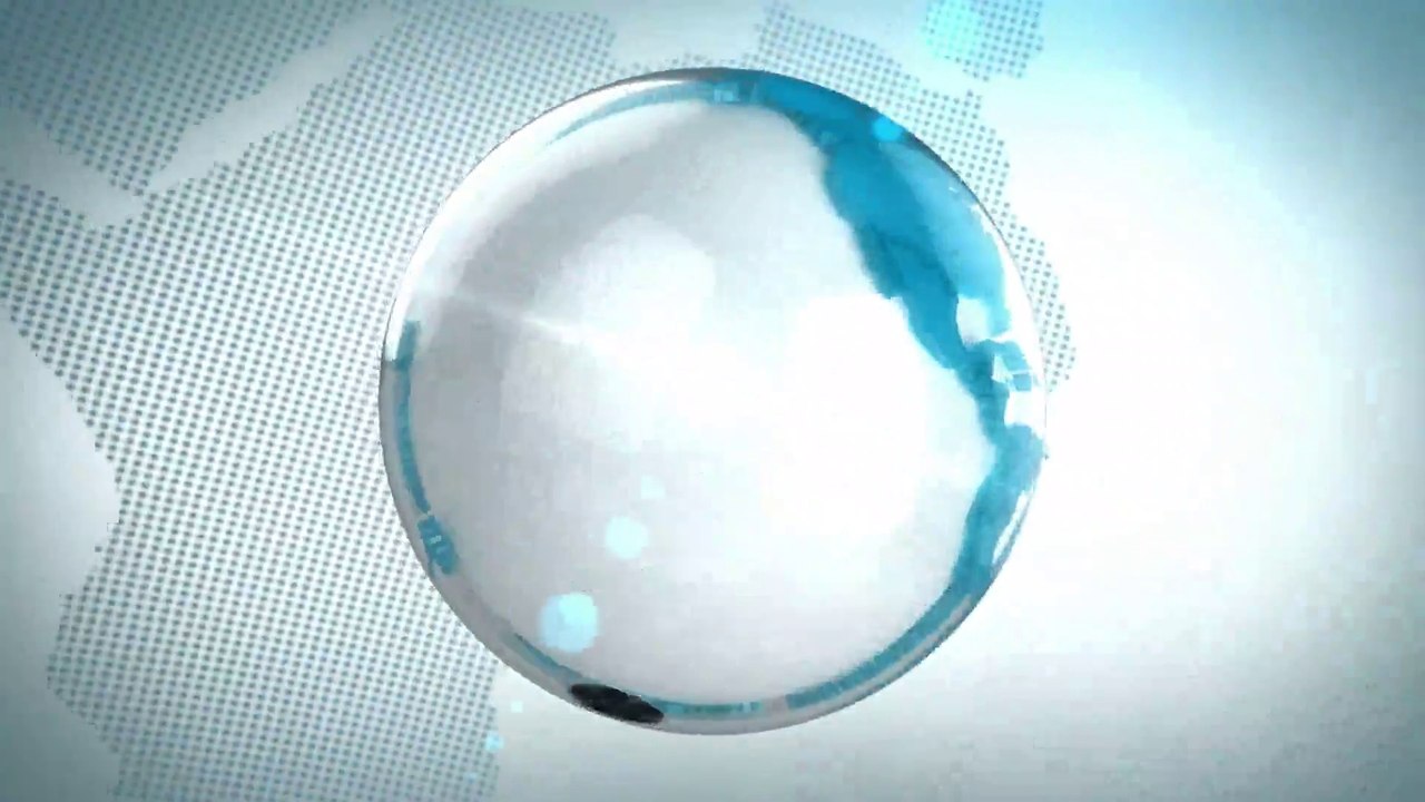 جھنگ: مقامی پریس کلب میں ہاتھ سے لکھے دنیا کے سب سے بڑے قرآن پاک کی 1روزہ نمائش کا اہتمام