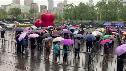 التاسعة هذا المساء| حواجز أمنية وملايين الاختبارات لمحاصرة كورونا في الصين