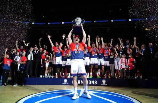 Oğuz Savaş: Bütün Türk milletine armağan olsun