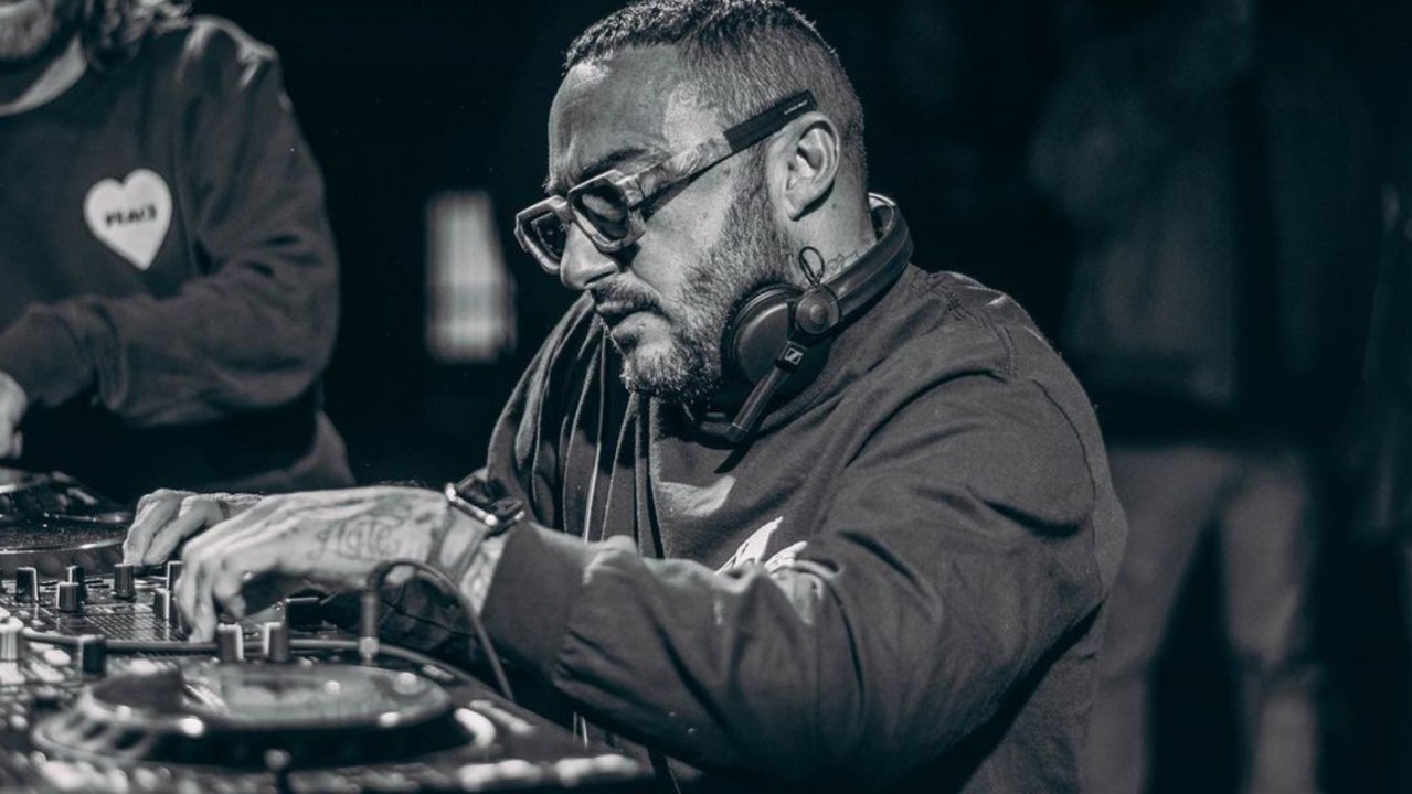 Una charla entre gradas teatrales con Dj Nano