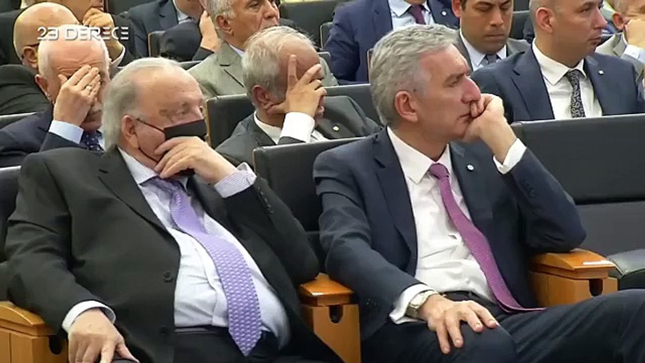 Bakan Nureddin Nebati alkış alamayınca...