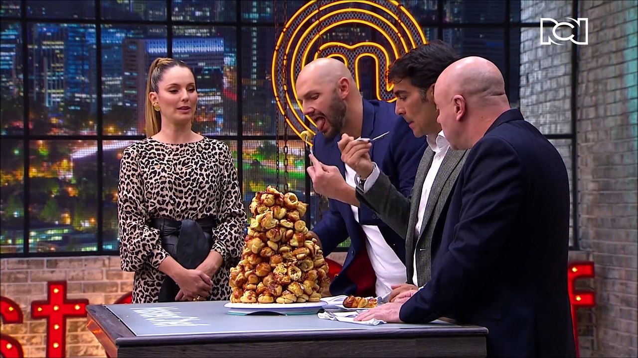 MasterChef: Cristina y Carlos se salvaron de colocarse el delantal negro
