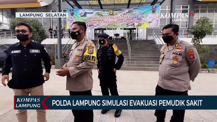 Скачать видео: Polda Lampung Simulasi Evakuasi Pemudik Sakit