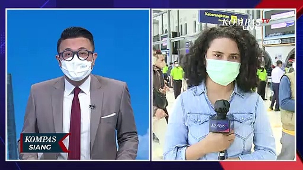 Rest Area Penuh, Pemudik Terpaksa Istirahat di Bahu Jalan Tol Cipali