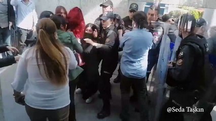 İstanbul Sözleşmesi’nin görüşüldüğü Danıştay önünde kadınlara polis müdahalesi