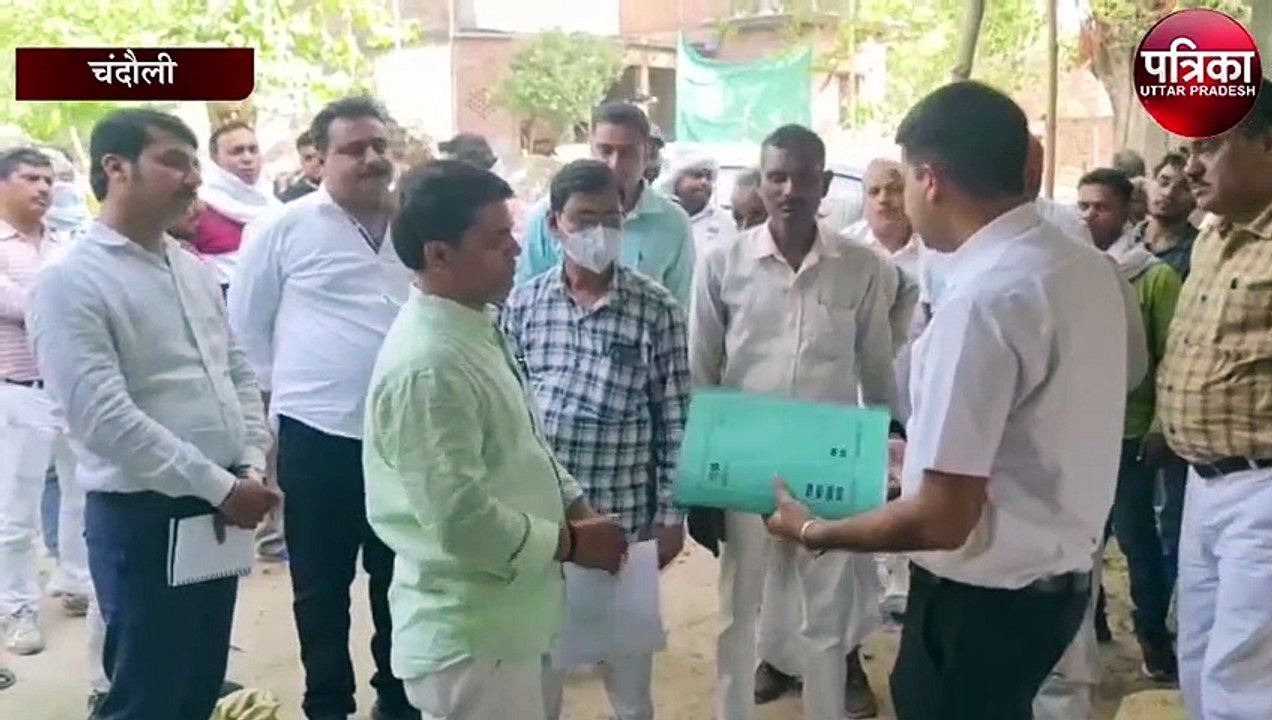 जब पंचायत भवन निर्माण में मिली खामियां, डीएम ने...
