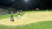 États-Unis: Un match de baseball d'enfants est interrompu par une grosse fusillade à proximité