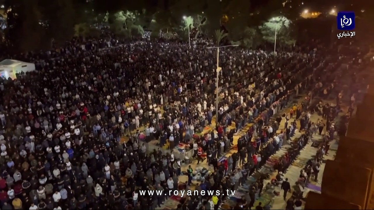 ربع مليون مصلٍ يحيون ليلة القدر في الأقصى