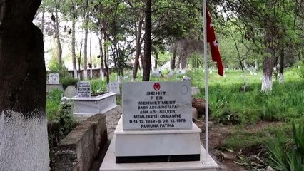 Son Dakika | Şehitliği 42 yıl sonra verilen askerin kabri yeniden düzenlendi