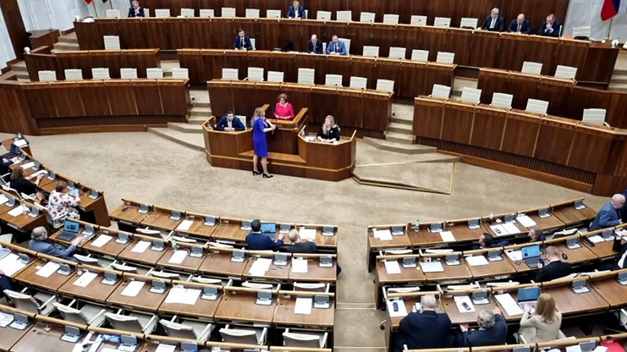 ZÁZNAM: Rozprava v pléne NR SR k vydaniu R. Fica