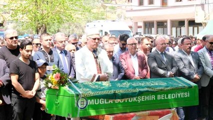 Foseptik çukurunda hayatını kaybeden ikisi kardeş, 4 kişi toprağa verildi