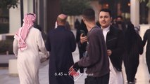 فنان يرفض التصوير مع معجب بمنتهى الحدة.. الصدمة اليوم السابعة إلا ربع بتوقيت بغداد على MBC العراق