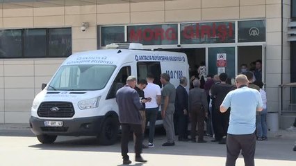 Bariyere çarpan takside ölen sürücünün cenazesi ailesine teslim edildi