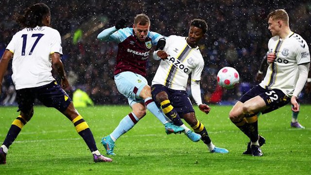 Burnley Express news update: Burnley man Andrew Burfield charged with murder