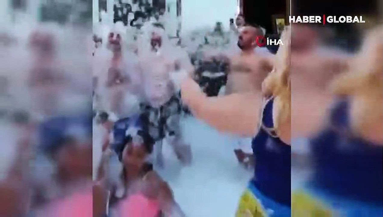 Uyuşturucu parasıyla köpük banyosu kamerada: So...