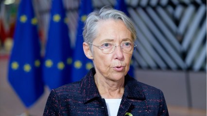 GALA VIDEO - Elisabeth Borne : enfant, divorce… ce qu’on sait de sa vie privée