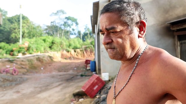 Morador relata como foi acidente que matou homem ao improvisar rede de água em Blumenau