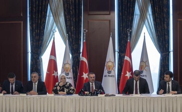 AK Parti teşkilatı 30 Nisan'da 81 ilde iftar programı düzenleyecek