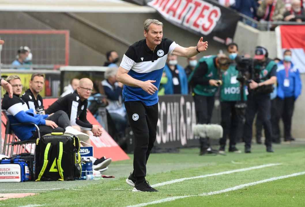 'Können besser Fußballspielen als rechnen': Bielefelds Trainer Kostmann setzt Prioritäten