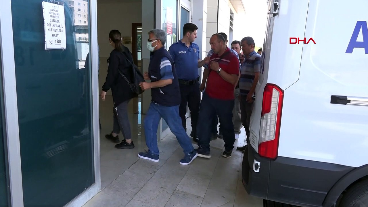 17 yaşındaki motosiklet sürücüsü feci kazada hayatını kaybetti! Kaza anı kameraya yansıdı