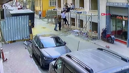 BAYRAMPAŞA'DA İSKELEDEKİ KAVGA SONRASI POMPALI DEHŞET