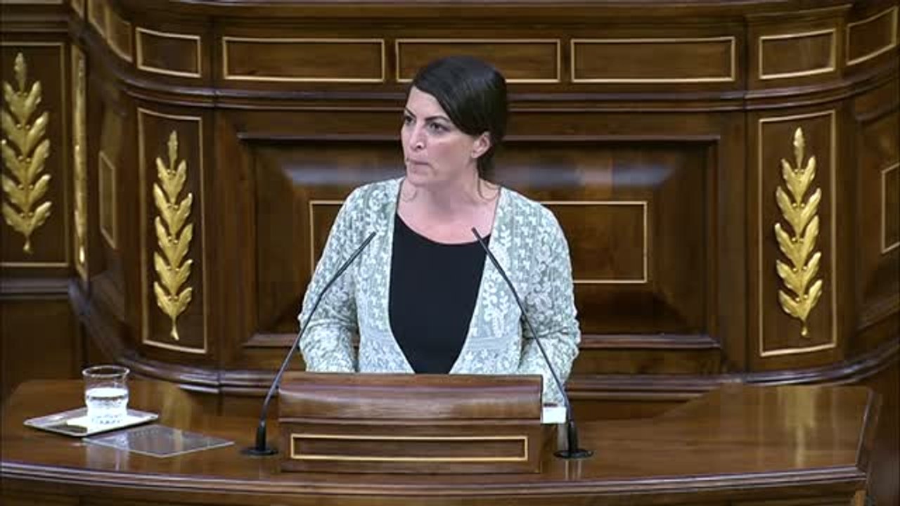 Olona acusa a Batet de "prostituirlo" y ella le afea la falta de "respeto" y "elegancia"