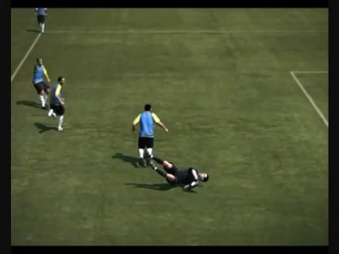 Pro Evolution Soccer 2010 Dribbling part 6 Step to the side