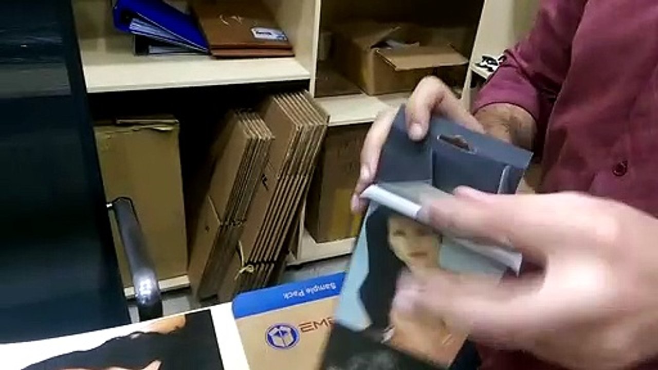 Custom Hair Extension Boxes with Best Designs and Styles - Emenac Packaging USA