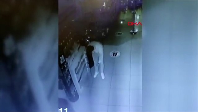 Şişli'de çalıştığı iş yerinden kulaklıkları çaldı