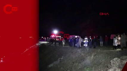 İki otomobil çaya düştü: 1 ölü, 2 yaralı, 2 kayıp