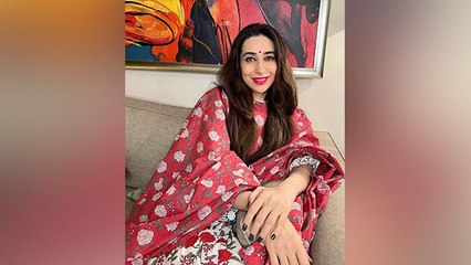 Karisma Kapoor Second Wedding के लिए तैयार, Fan के Question पर Funny Reaction Viral | Boldsky