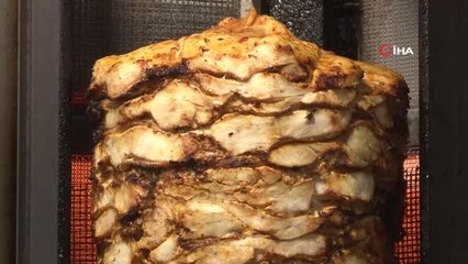 Ramazan'ın bereketi esnafın yüzünü güldürdü