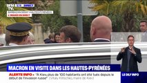 Emmanuel Macron arrive à Barbazan-Debat dans les Hautes-Pyrénées