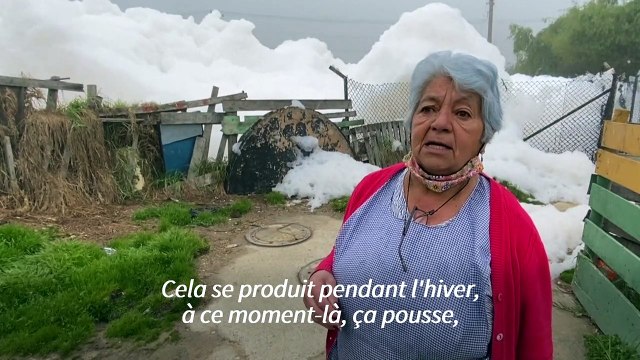 Colombie: près de Bogota, une mousse toxique à cause de la pollution fluviale