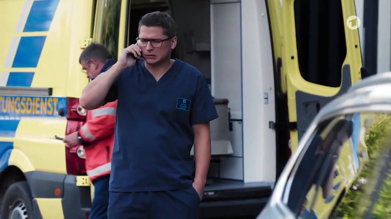 In aller Freundschaft - Die jungen Ärzte: Flucht | Folge 290