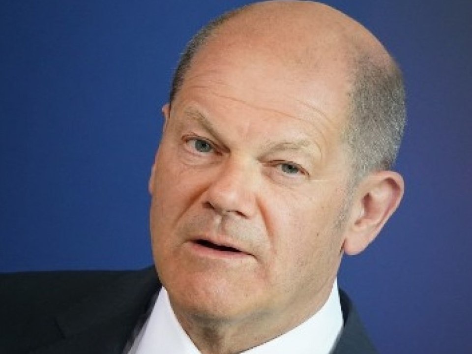 Offener Brief: Promis warnen Scholz vor Drittem Weltkrieg