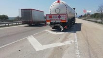 Samsun'da hafif ticari araç tankere arkadan çarptı: 3 yaralı