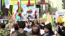 آلاف الإيرانيين يشاركون في مسيرات 