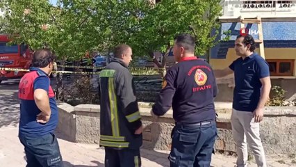 Yürek burkan olay! Anne çocuklarını balkondan attı ama onu kurtaramadı