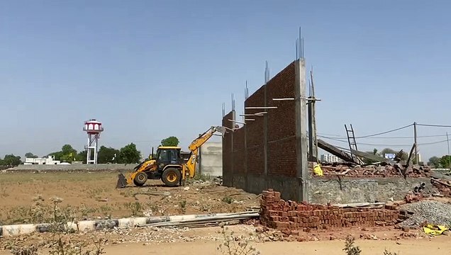 बुलडोजलर से नहीं डर रहे भूमाफिया, तीन महीने में दूसरी बार बसा दी अवैध कॉलोनी