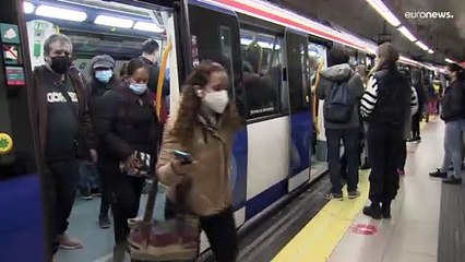 Madrid recorta el número de trenes suburbanos debido a la subida de la luz