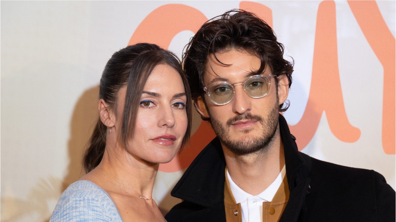 VOICI : Pierre Niney : qui est Natasha Andrews, sa compagne et mère de ses deux filles?