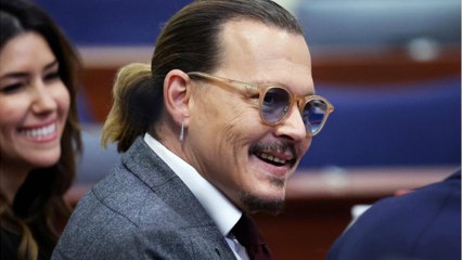 GALA VIDEO - Procès Johnny Depp : la réaction étonnante de l’acteur après une question sordide