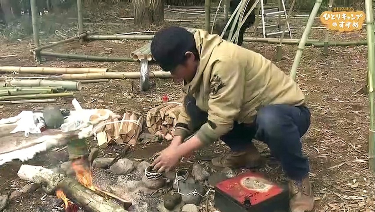 ヒロシのひとりキャンプのすすめ 2022年4月29日 秘密基地づくり進む！ヒロシ村の守り神と絶品ポテチ