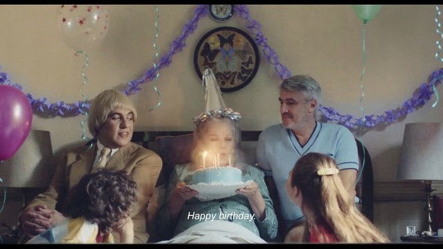Nuestros días más felices - Tráiler